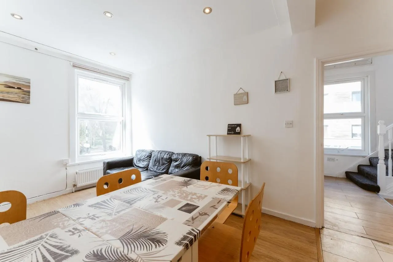 Mile End Double Rooms 27 Guest House 伦敦 英国