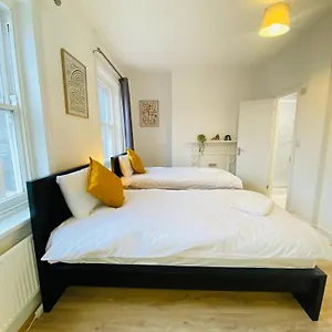 Whitechapel Guest house
