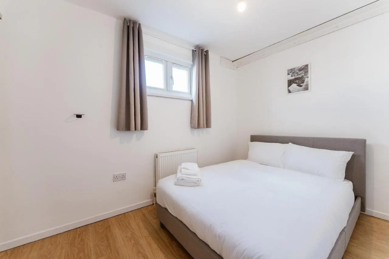 Mile End Double Rooms 27 Guest House London United Kingdom