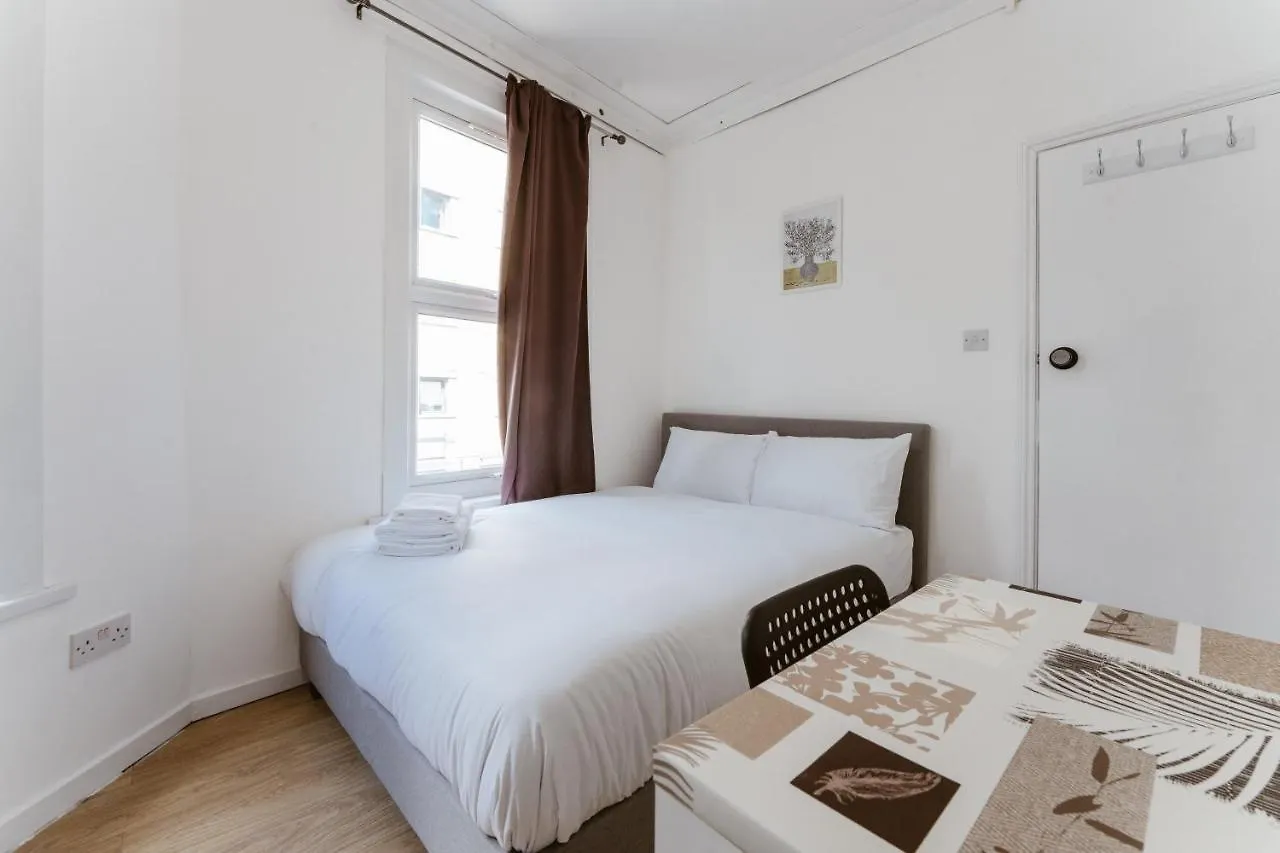Mile End Double Rooms 27 Guest House Londres